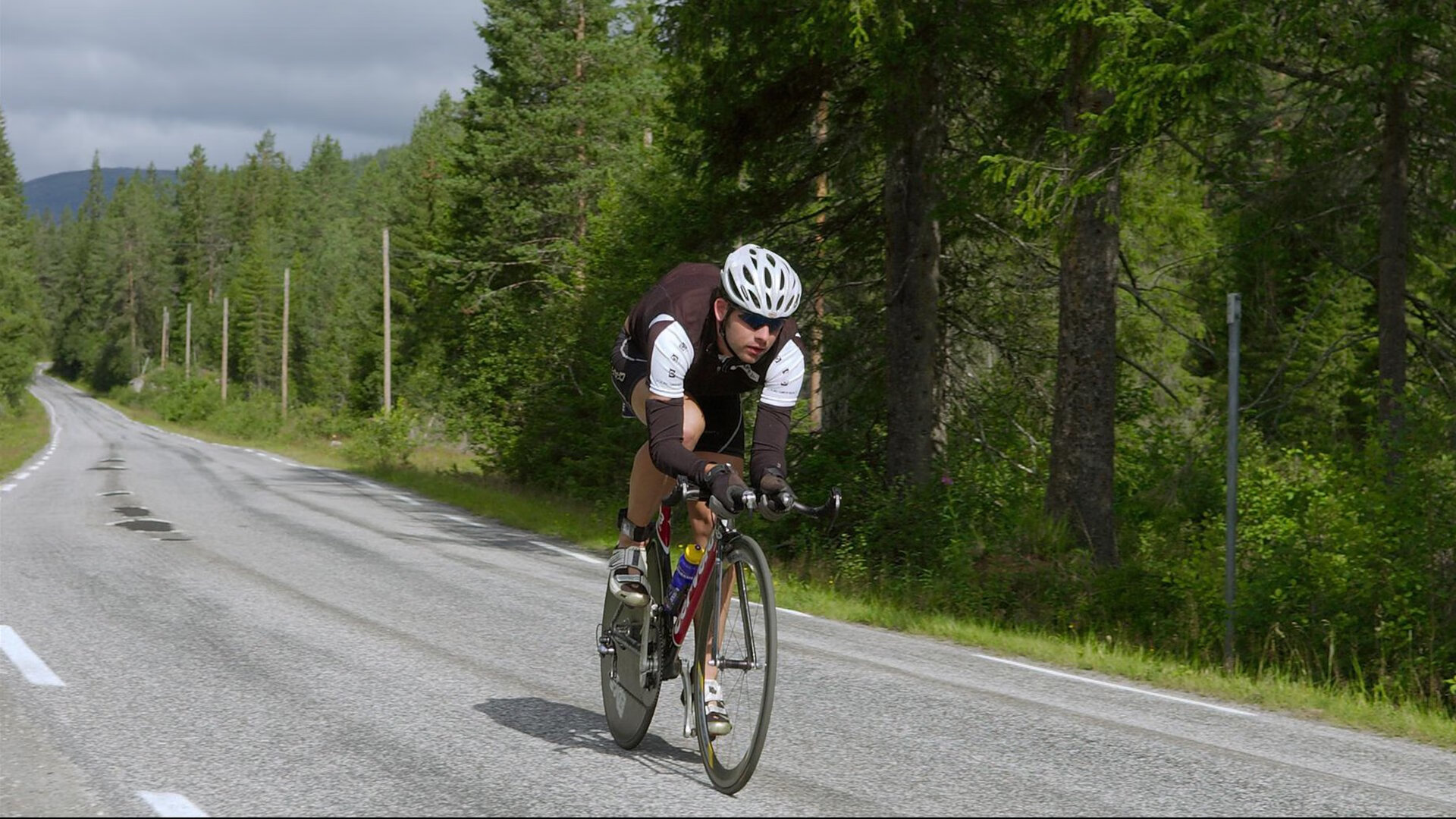 米兰体育正版平台-世界田径：肯尼亚跑者屡破纪录，赛场激情无限！，肯尼亚田径队